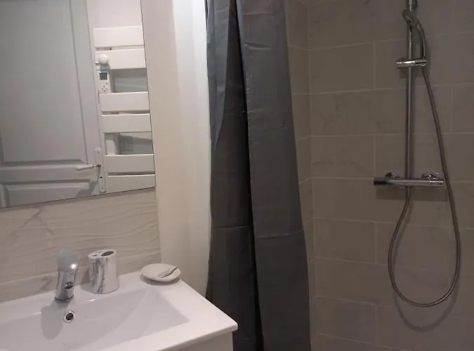 Appartement Studio Tt Confort Neuf Et Equipe